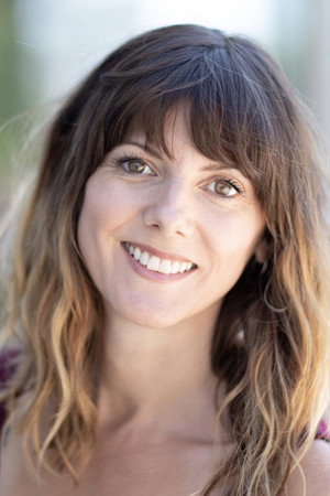Cover image for Melissa Lawson