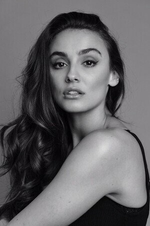 Cover image for Charlotte Wildrianne