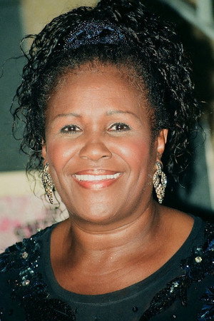 Cover image for Queen Esther Marrow