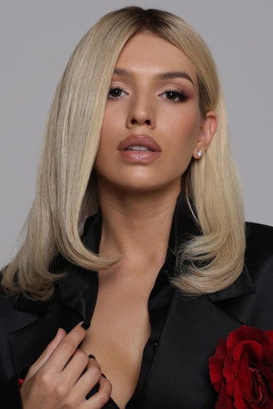 Cover image for Людмила Чеботина
