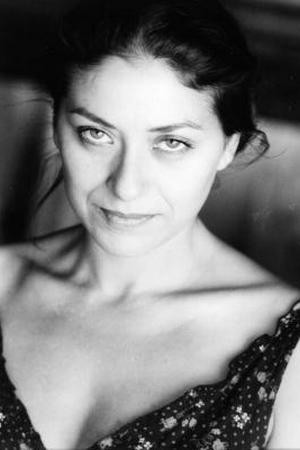 Cover image for Carmela Gentile