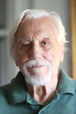 Cover image for Héctor Olivera