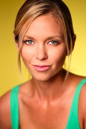 Cover image for Sara Kova