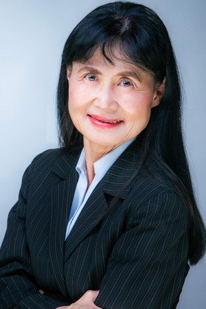 Cover image for Takako Haywood