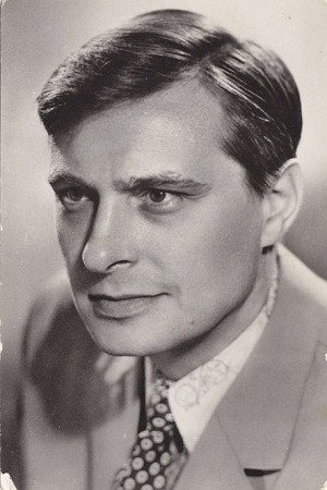 Cover image for Олег Басилашвили