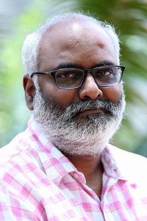 Cover image for M.M. Keeravaani