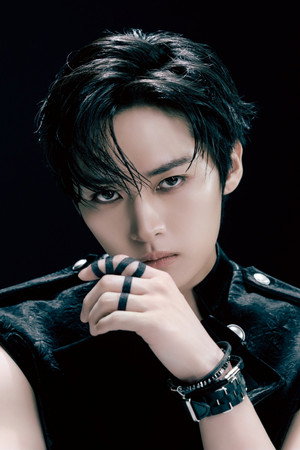 Cover image for Lee Know