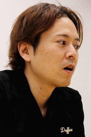 Cover image for 柴山智隆