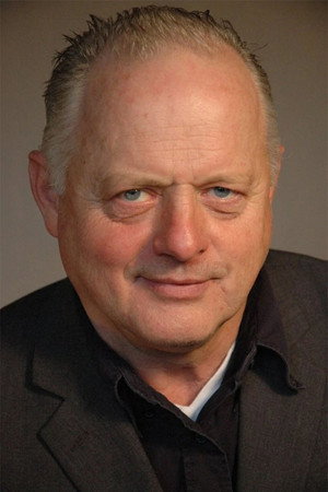 Cover image for Robert Pugh