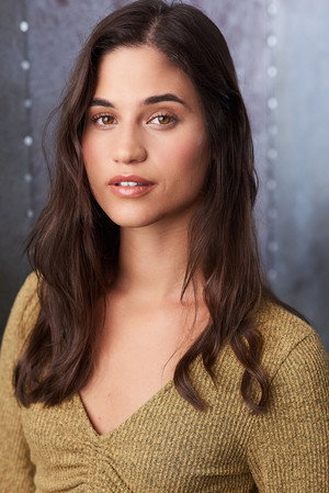 Cover image for Luna Rivera
