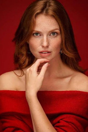 Cover image for Emma Falcon