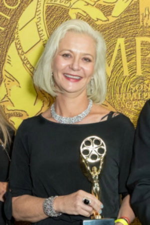 Cover image for Justine Angus