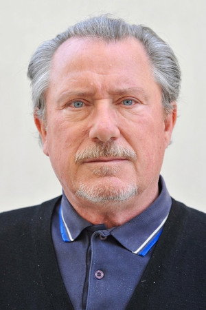 Cover image for Paul Mark Elliott