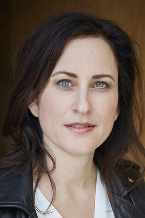 Cover image for Alysa Nahmias