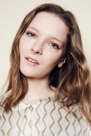 Cover image for Morfydd Clark