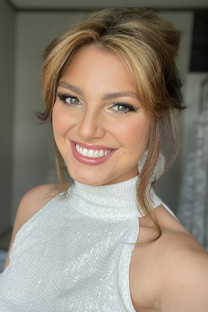 Cover image for Savanna Ziegler