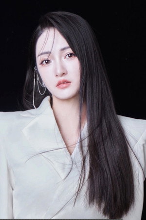 Cover image for Hu Dongqing