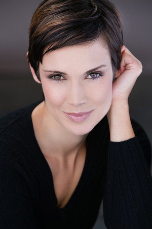 Cover image for Dahlia Legault