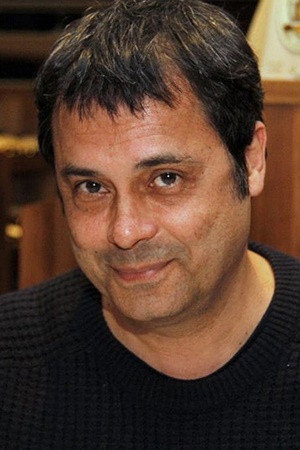 Cover image for Mú Carvalho