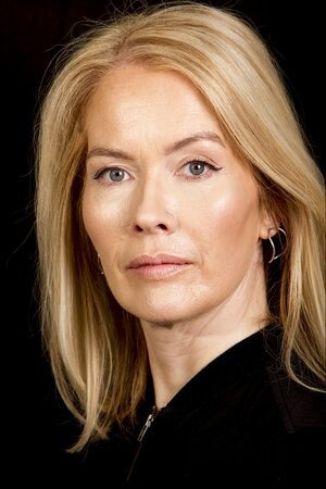 Cover image for Therese Bradley