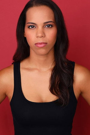 Cover image for Anais Martinez