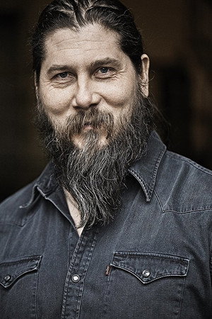 Cover image for Kalle Hennie