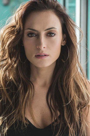 Cover image for Marimar Vega