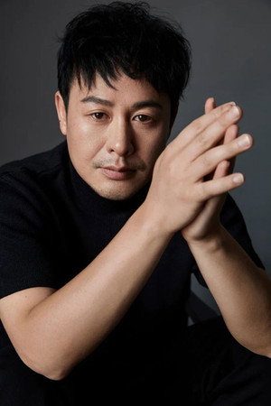 Cover image for 张颂文