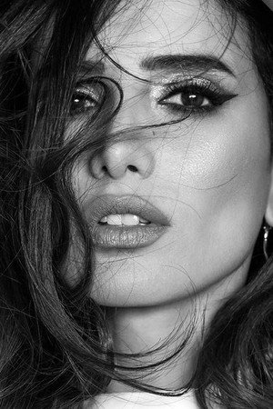 Cover image for Zeina
