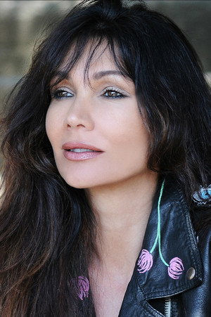 Cover image for Luisa Corna