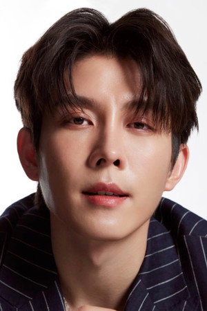Cover image for อัศวภัทร์ ผลพิบูลย์