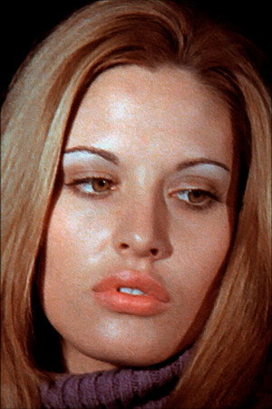 Cover image for Carmen Yazalde