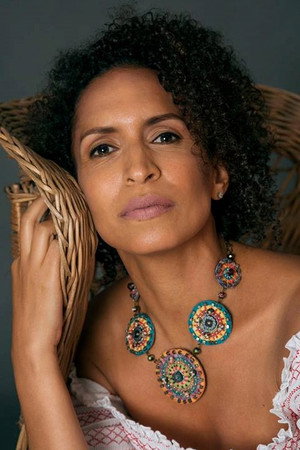 Cover image for Yelena Molina