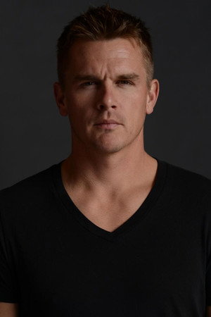 Cover image for Derek Ray