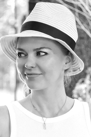 Cover image for Iryna Blokhina