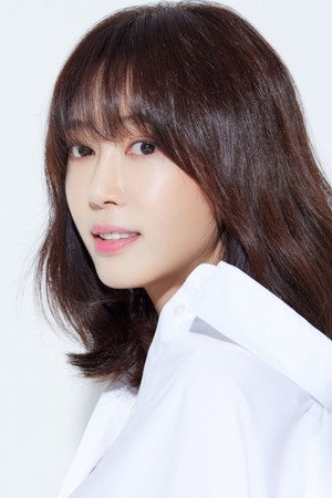 Cover image for 강예원