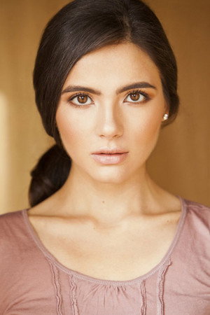 Cover image for Arienne Mandi