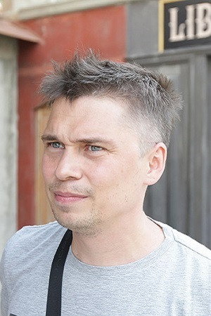Cover image for Денис Карышев