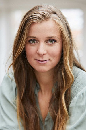 Cover image for Nina Eichinger