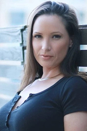 Cover image for Carrie Eklund