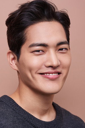 Cover image for 김건우