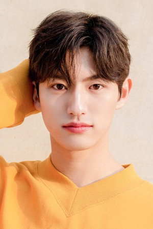 Cover image for Son Hyun-woo
