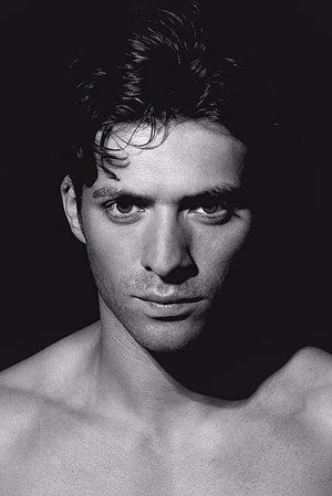 Cover image for Luke Gomes