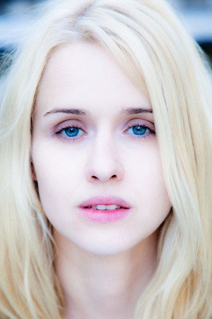 Cover image for Lisa Henni
