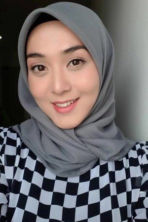 Cover image for Feiyna Tajudin