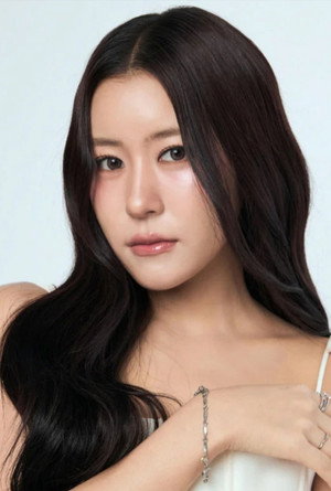 Cover image for รัตท์ริชา ประภากิติ