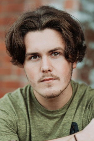 Cover image for Gavin Lee Lewis