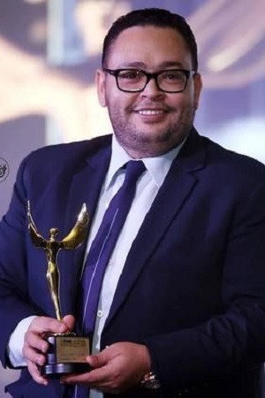 Cover image for أحمد رزق