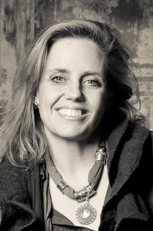 Cover image for Geralyn White Dreyfous
