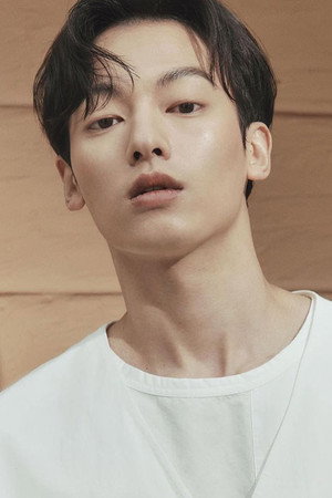Cover image for Joo Eo-jin